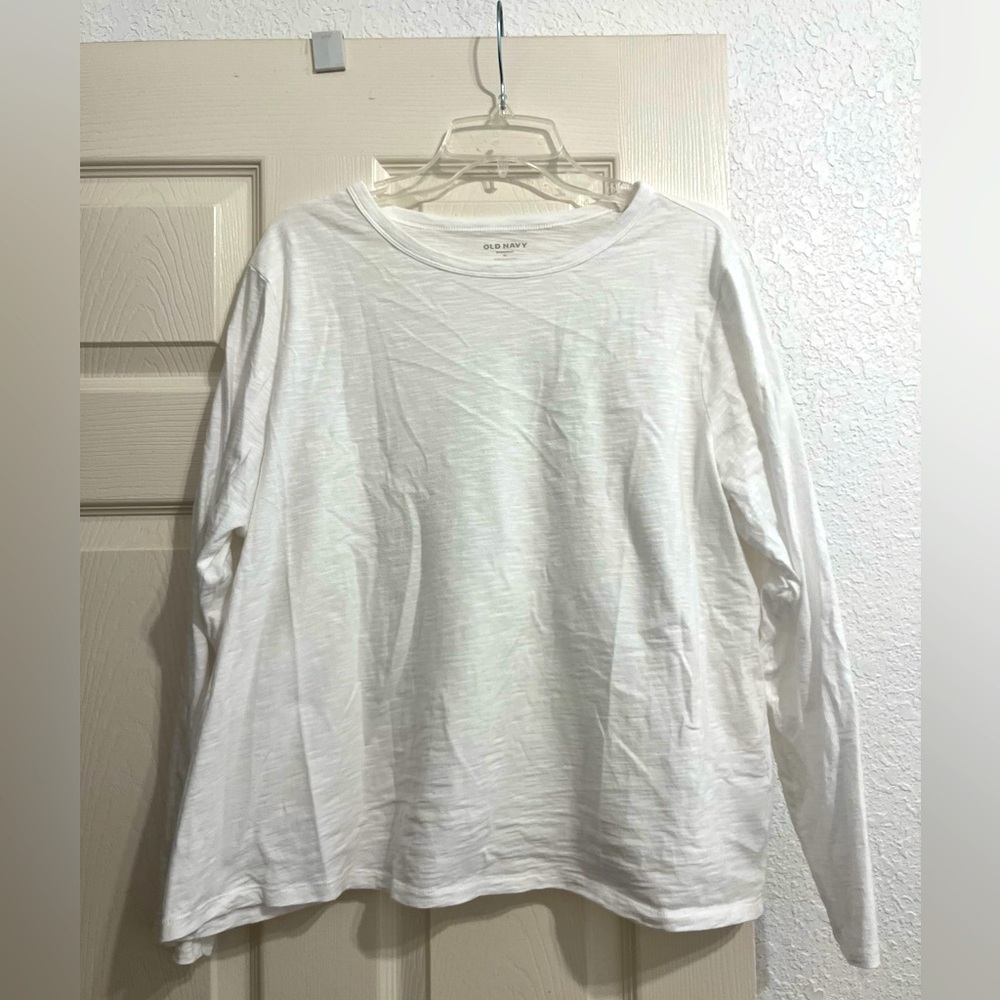 Old navy plain white long sleeve tshirt women